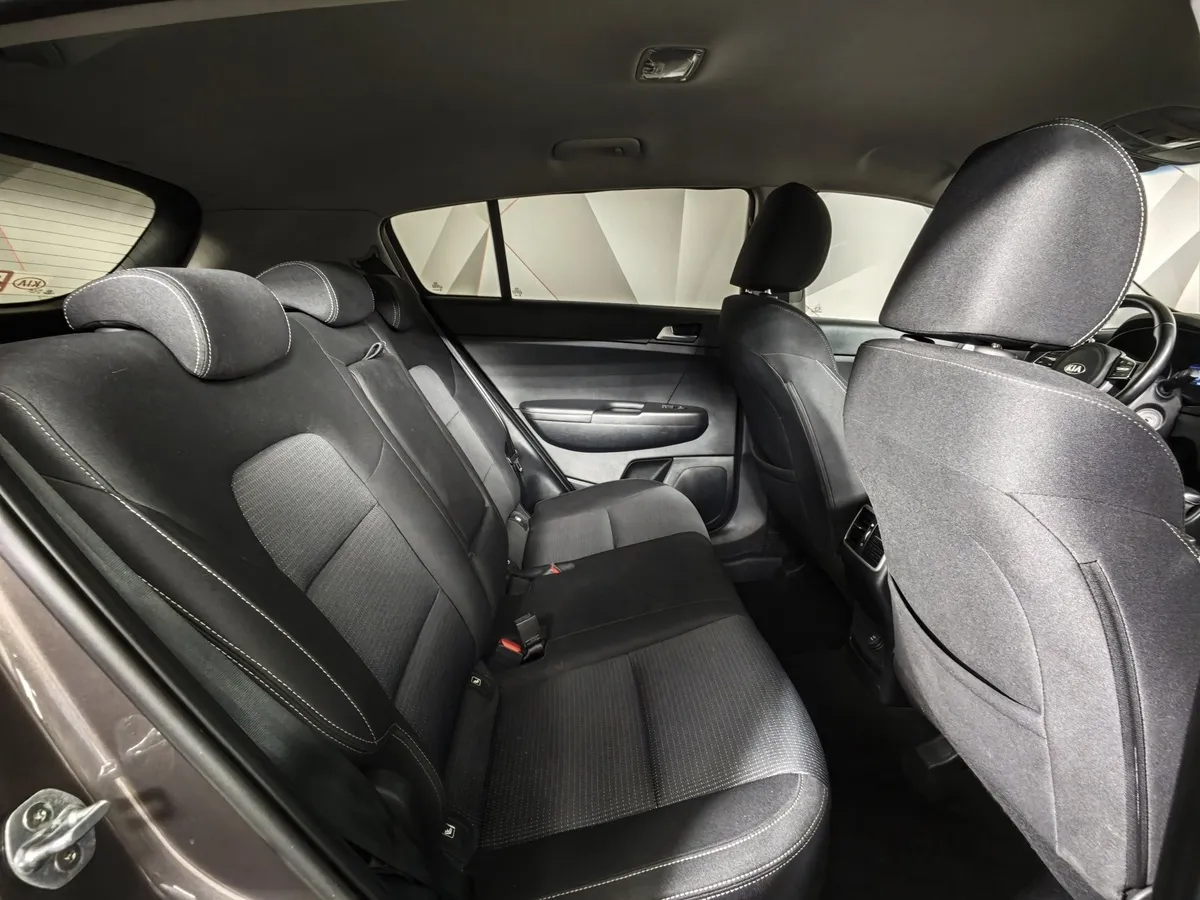 Kia Sportage 2.0 AT 4WD (150 л.с.) Comfort Серый в АВИЛОН. Слайд №16
