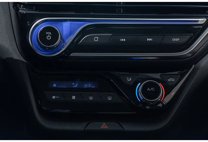 Changan Alsvin 1.5 DSG 2WD (107 л.с.) Luxe Белый в АВИЛОН. Слайд №19