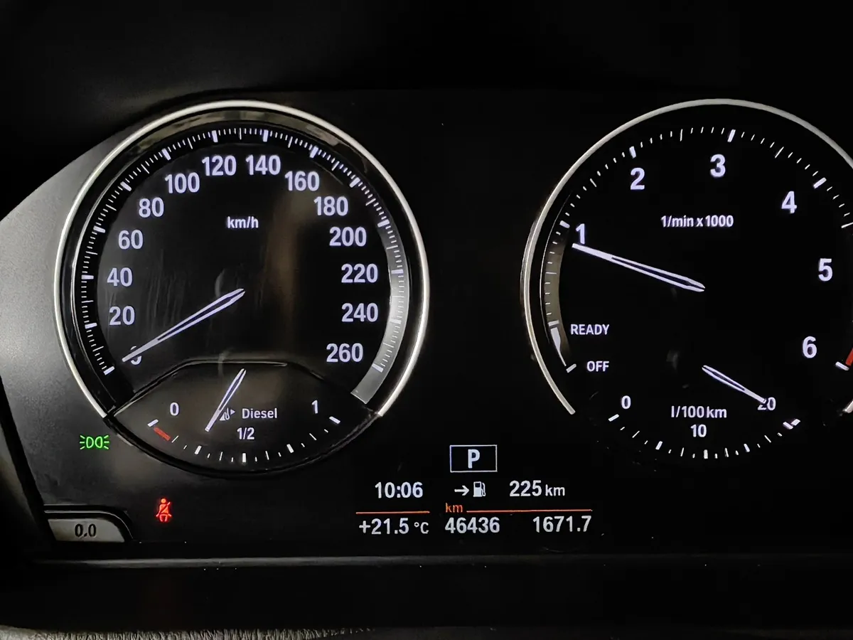 BMW X1 18d xDrive (150 л.с.) Sport Line Белый в АВИЛОН. Слайд №13