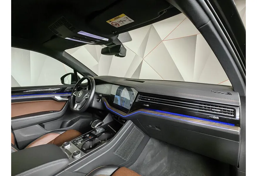Volkswagen Touareg 2.0 TSI Tiptronic 4Motion (249 л.с.) Respect Коричневый в АВИЛОН. Слайд №13