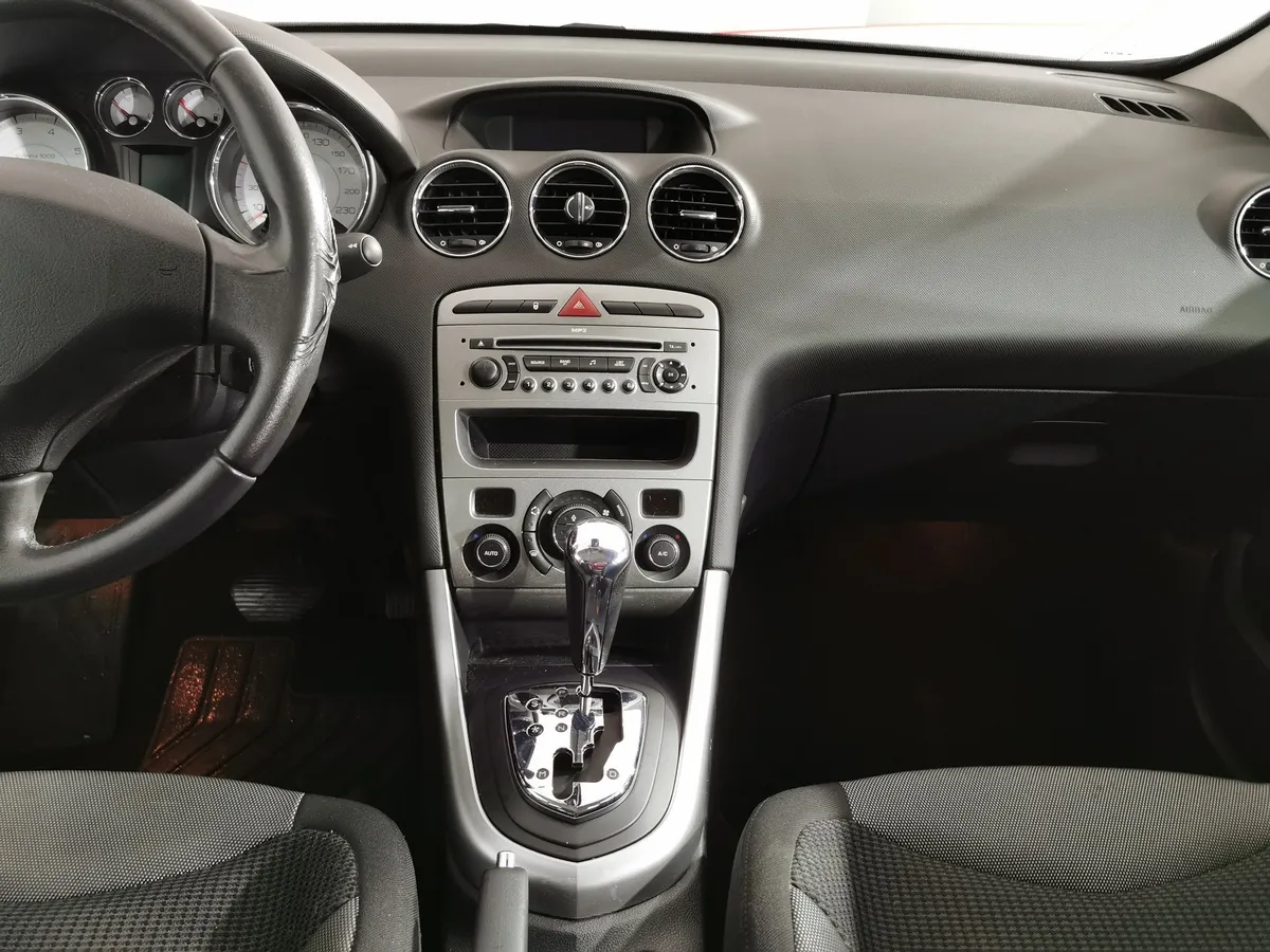 Peugeot 308 1.6 VTi AT (120 л.с.) Серый в АВИЛОН. Слайд №14