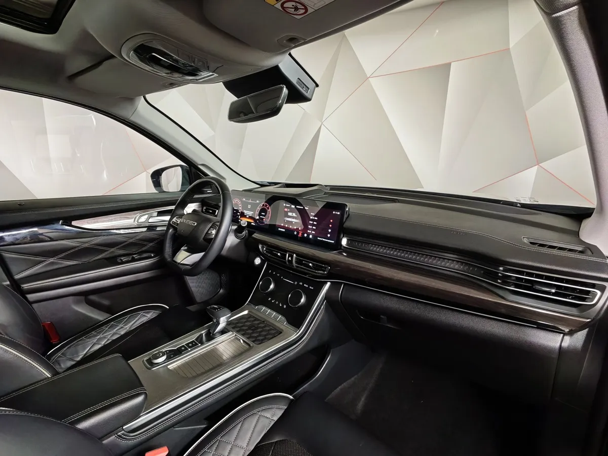 EXEED VX 2.0 AMT AWD (249 л.с.) President Черный в АВИЛОН. Слайд №8