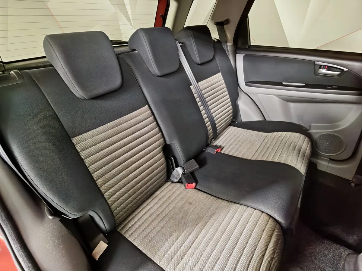 Suzuki SX4 1.6 AT (107 л.с.) Оранжевый в АВИЛОН. Слайд №17