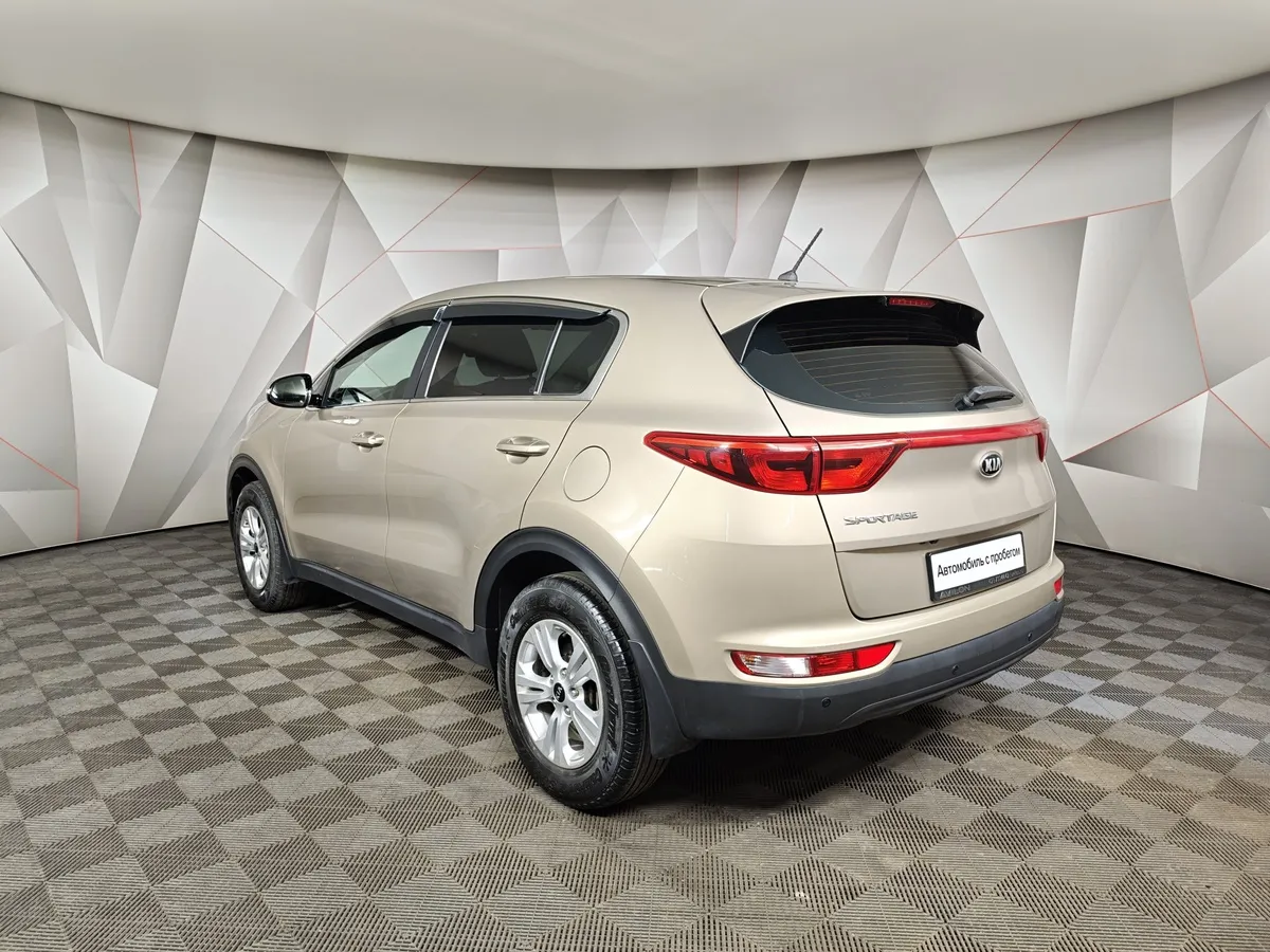 Kia Sportage 2.0 MT (150 л.с.) Classic Коричневый в АВИЛОН. Слайд №4