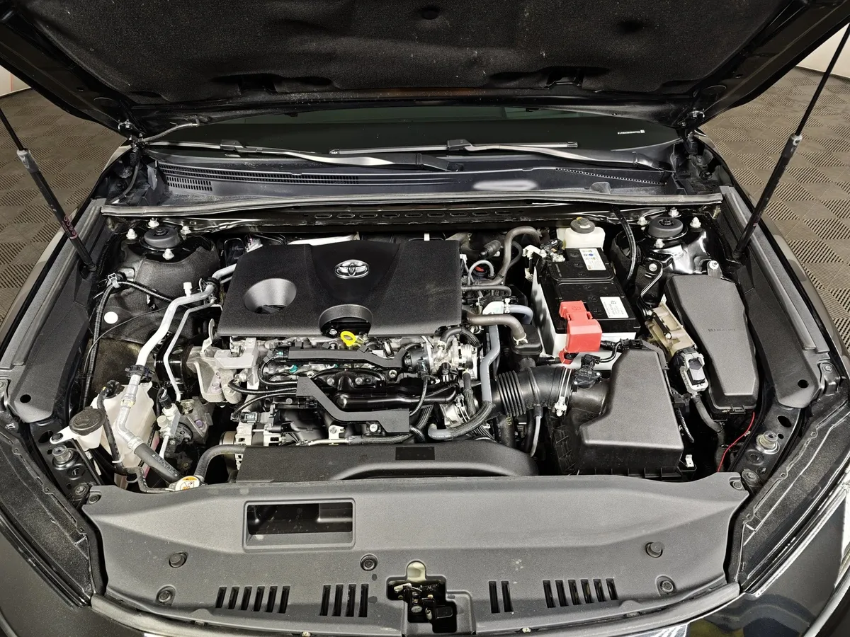 Toyota Camry 2.0 AT (173 л.с.) Sport Черный в АВИЛОН. Слайд №11