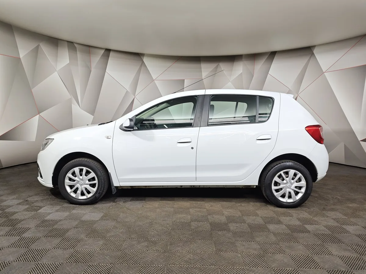Renault Sandero 1.6 AT (102 л.с.) Белый в АВИЛОН. Слайд №5