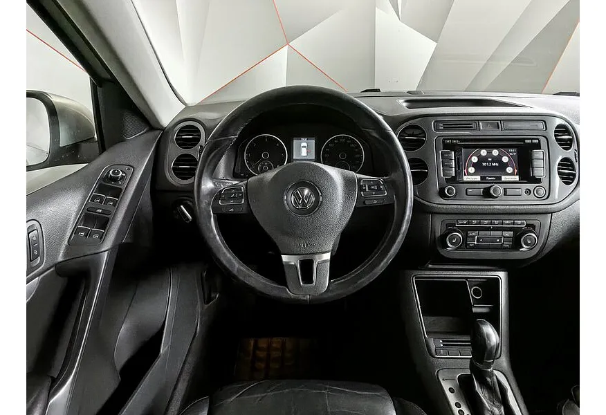 Volkswagen Tiguan 2.0 TDI 4Motion AT (140 л.с.) Track & Style Серебристый в АВИЛОН. Слайд №20