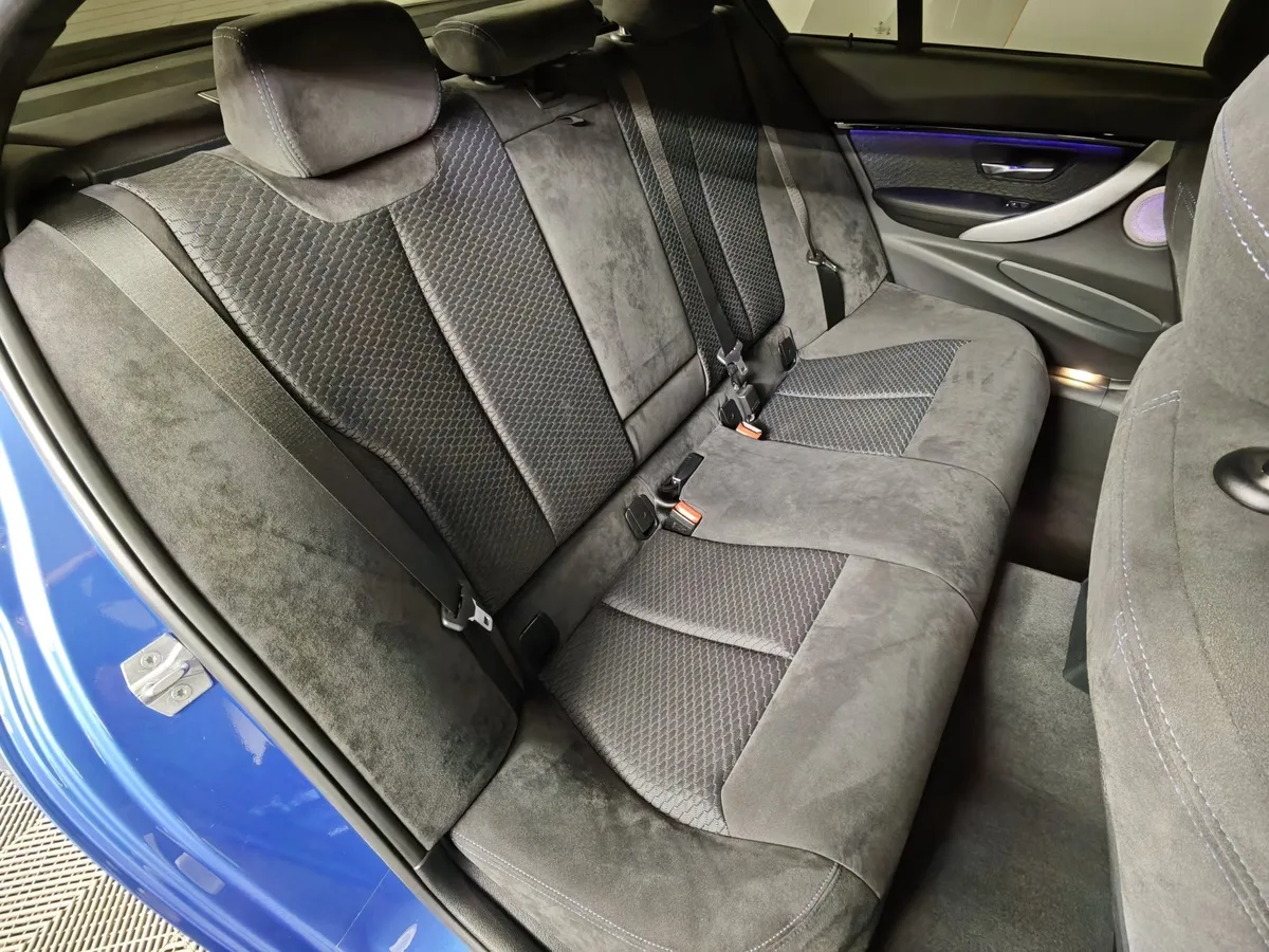 BMW 3 серия 320d AT (190 л.с.) Синий в АВИЛОН. Слайд №14