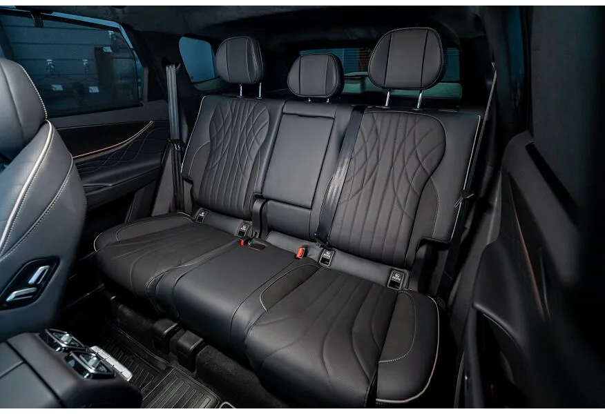 JAECOO J8 2.0 DCT 4WD (249 л.с.) Комфорт Черный в АВИЛОН. Слайд №12