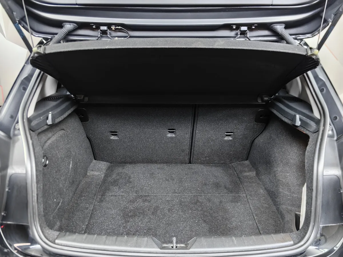 BMW 1 серия 116i AT (136 л.с.) Черный в АВИЛОН. Слайд №9