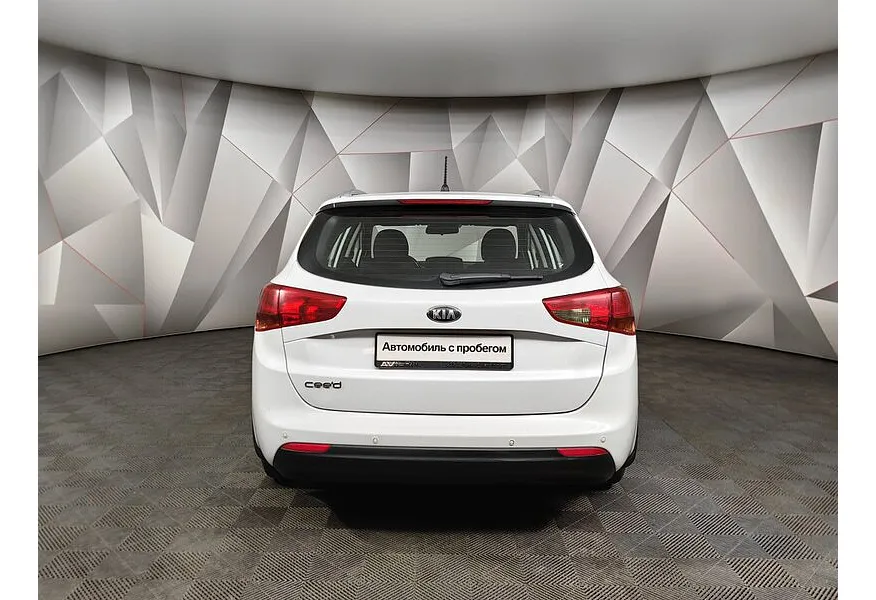 Kia Ceed 1.6 MT (129 л.с.) Comfort Белый в АВИЛОН. Слайд №8