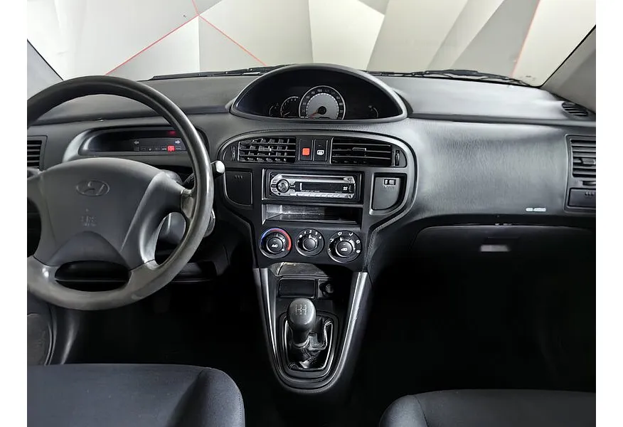 Hyundai Matrix 1.6 MT (103 л.с.) Бежевый в АВИЛОН. Слайд №13