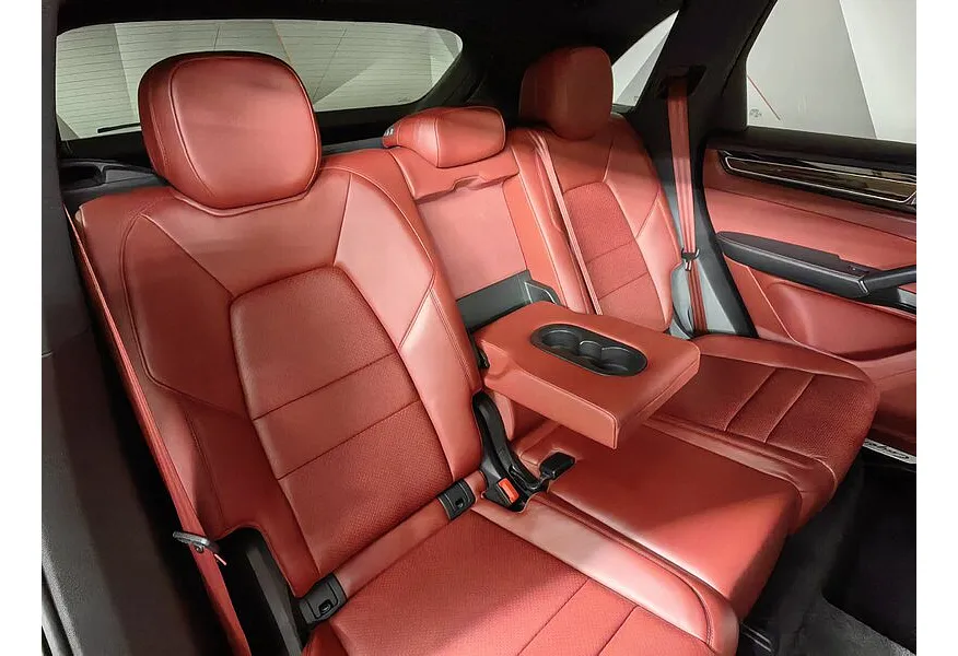 Porsche Cayenne 3.0 Tiptronic AWD (340 л.с.) Серый в АВИЛОН. Слайд №17