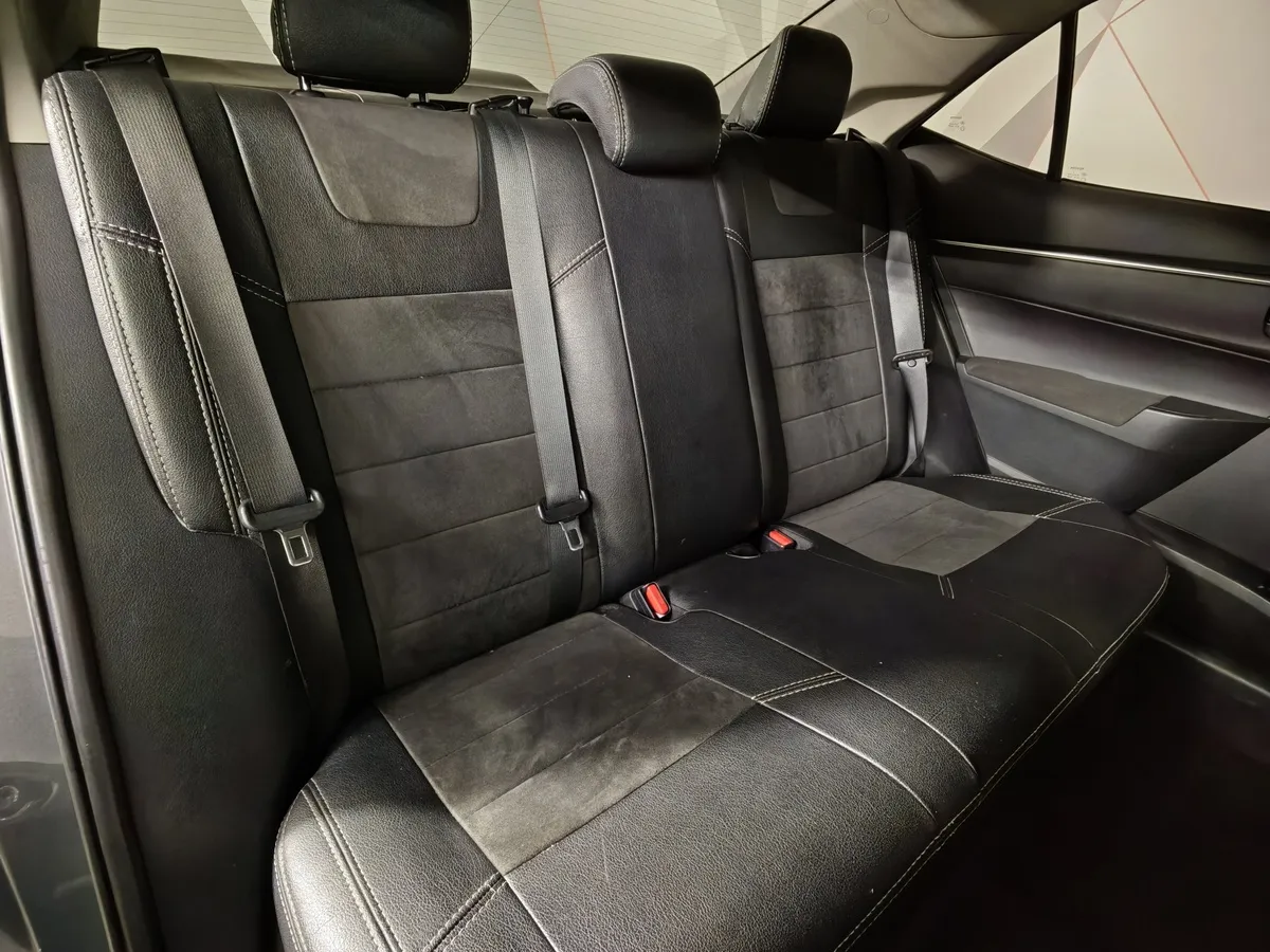 Toyota Corolla 1.6 MT (122 л.с.) Серый в АВИЛОН. Слайд №16