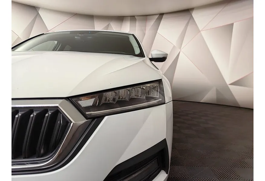 Skoda Octavia 1.4 MT FWD (150 л.с.) Белый в АВИЛОН. Слайд №10