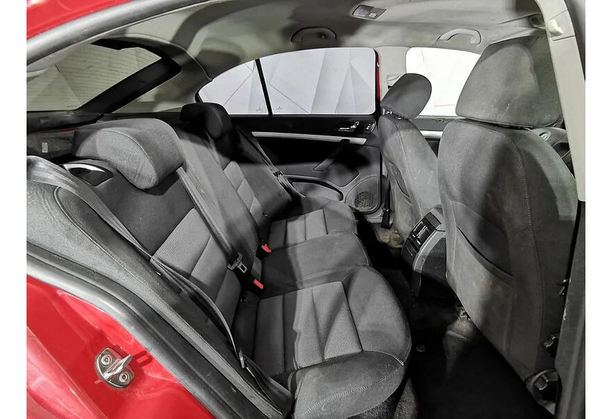 Skoda Octavia 1.6 Tiptronic (102 л.с.) Красный в АВИЛОН. Слайд №17