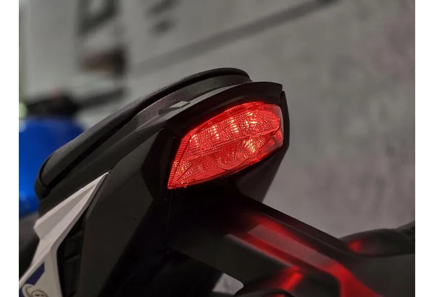АВИЛОН - Suzuki GSX-S1000 999 см³ (152 л.с.) (150) 999 Синий - slide 5
