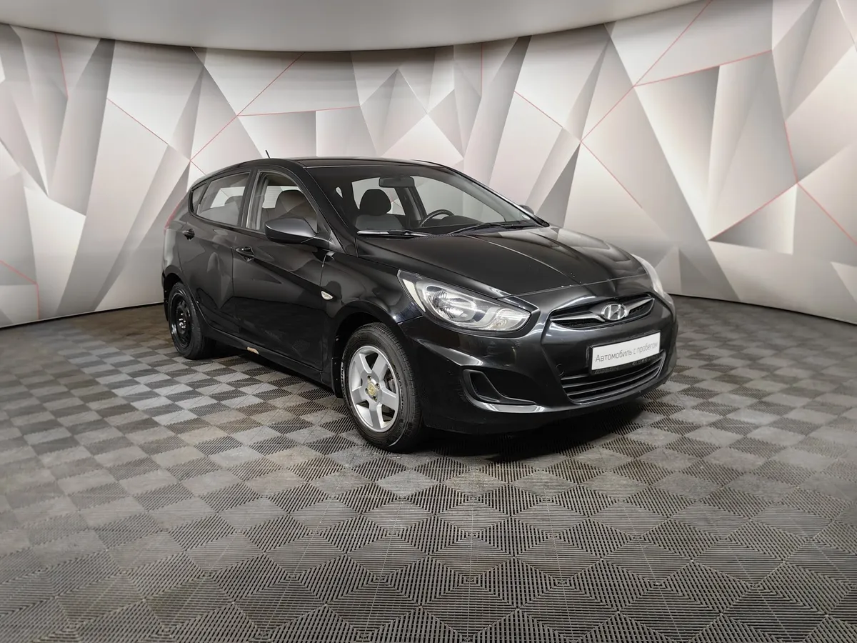 Hyundai Solaris 1.4 MT (107 л.с.) Active Черный в АВИЛОН. Слайд №3