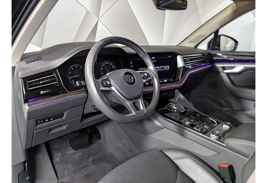 Volkswagen Touareg 2.0 TSI Tiptronic 4Motion (249 л.с.) Exclusive Черный в АВИЛОН. Слайд №19