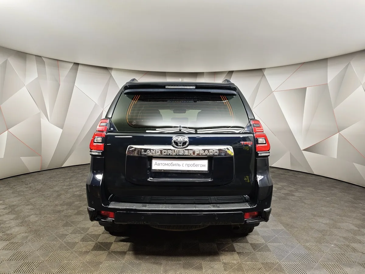 Toyota Land Cruiser Prado 4.0 AT AWD (249 л.с.) Черный в АВИЛОН. Слайд №8