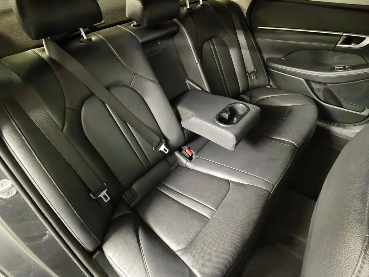 Hyundai Sonata 2.0 MPI (150 л.с.) Style Серый в АВИЛОН. Слайд №17