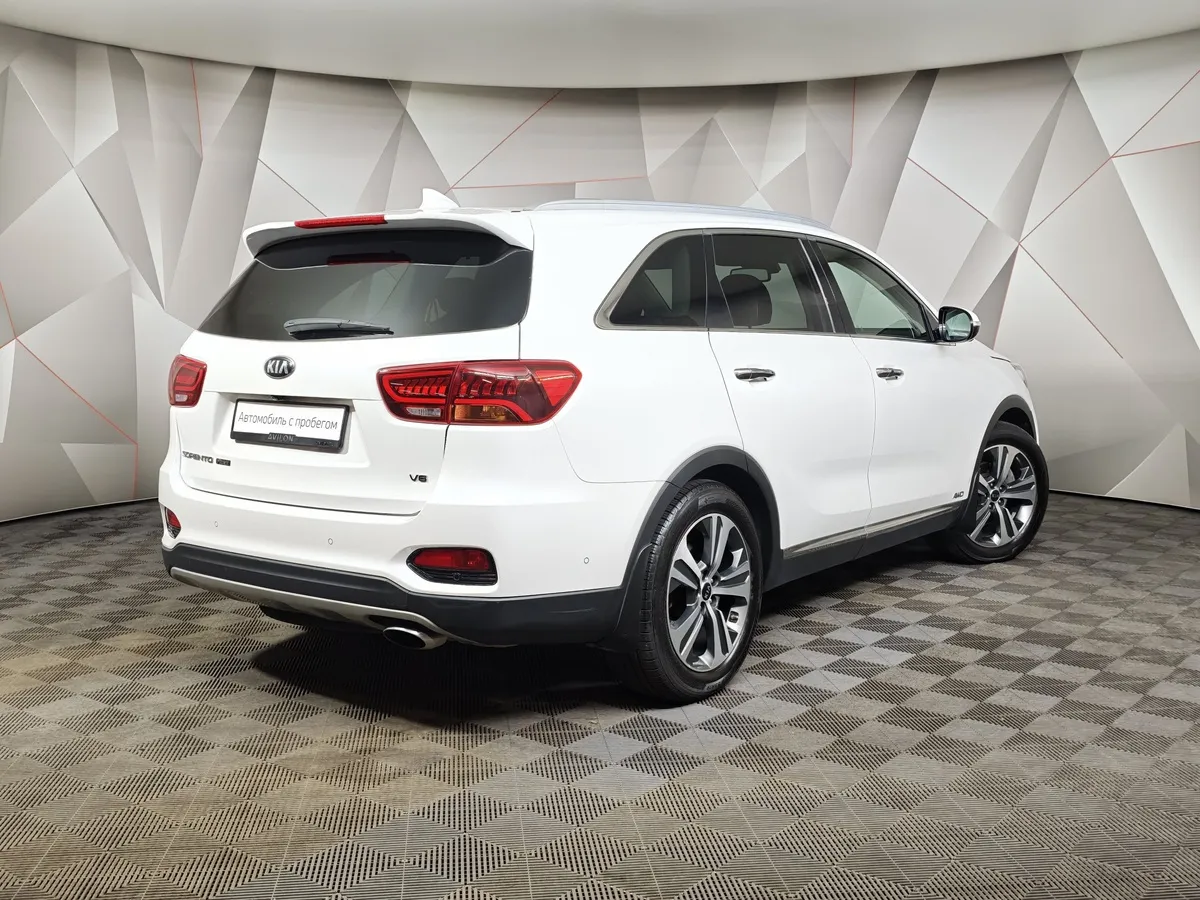Kia Sorento 2.2 CRDi AT AWD (200 л.с.) Premium Белый в АВИЛОН. Слайд №2