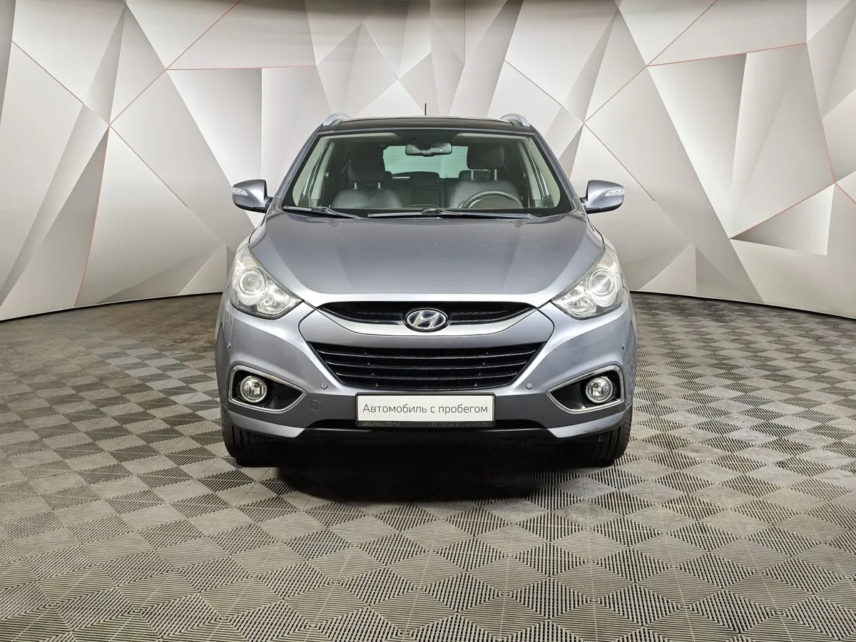 Hyundai ix35 2.0 AT 4WD (150 л.с.) Prestige Серый в АВИЛОН. Слайд №7