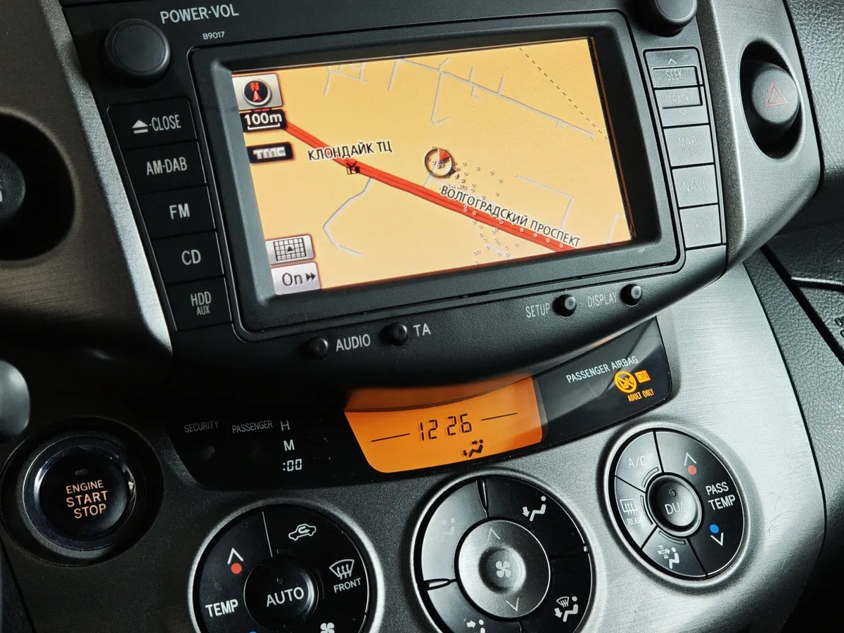 Toyota RAV4 2.0 CVT (158 л.с.) Черный в АВИЛОН. Слайд №21