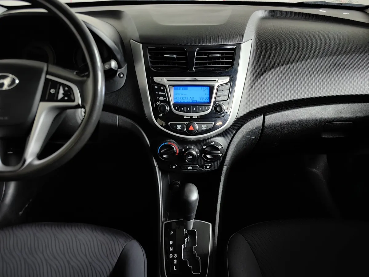 Hyundai Solaris 1.6 AT (123 л.с.) Comfort Синий в АВИЛОН. Слайд №12