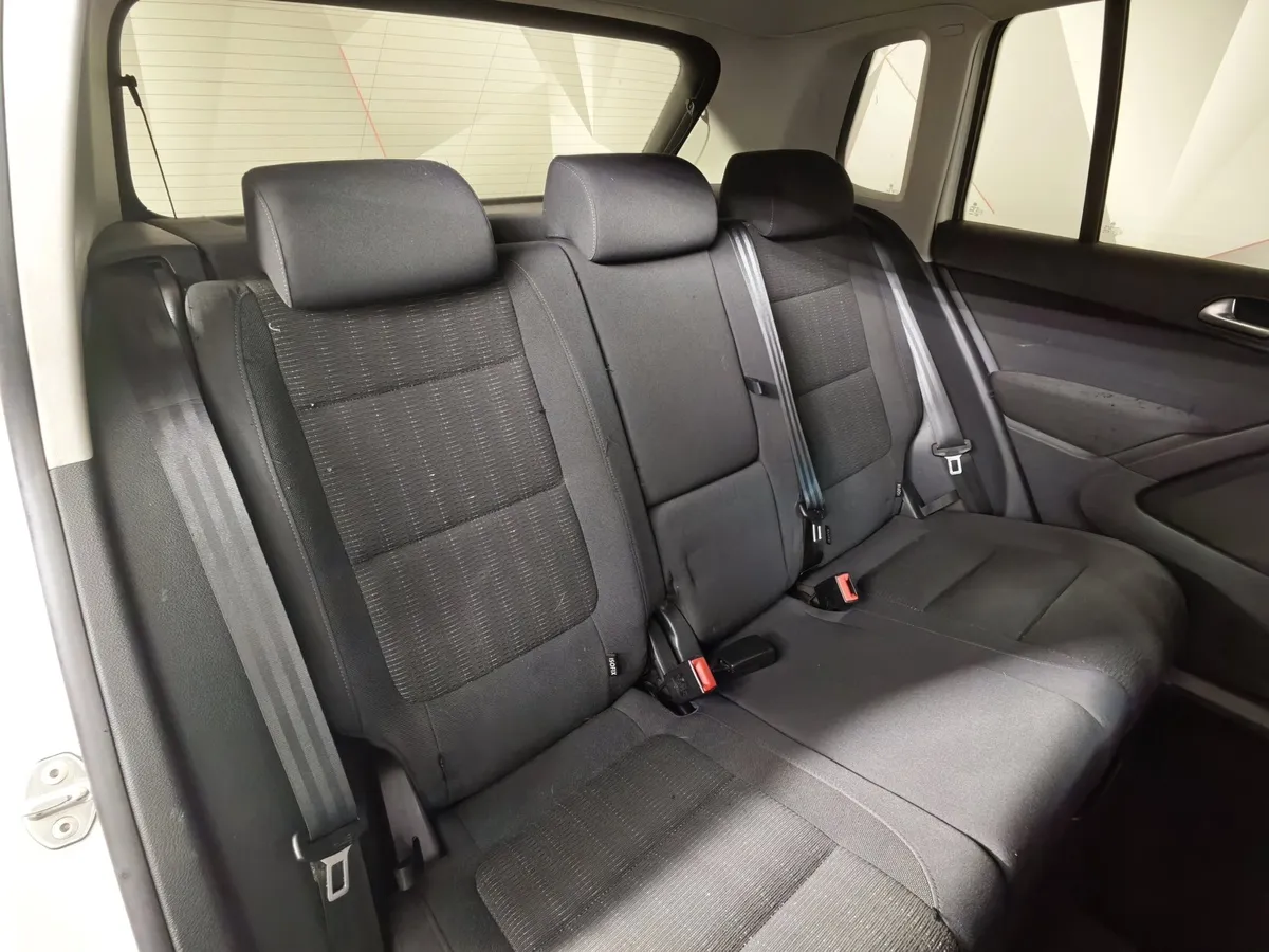 Volkswagen Tiguan 1.4 TSI 4Motion AT (150 л.с.) Белый в АВИЛОН. Слайд №16