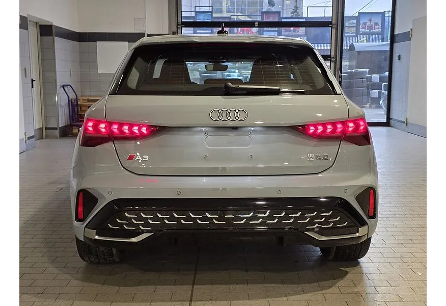 Audi A3 1.5 TFSI AMT (160 л.с.) в АВИЛОН. Слайд №4