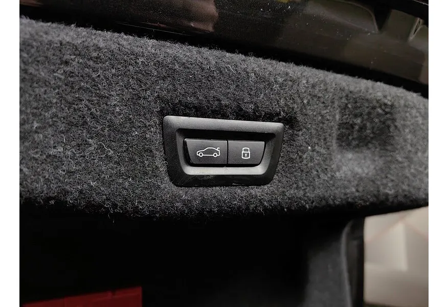 BMW 5 серия 520d xDrive AT (197 л.с.) Черный в АВИЛОН. Слайд №16