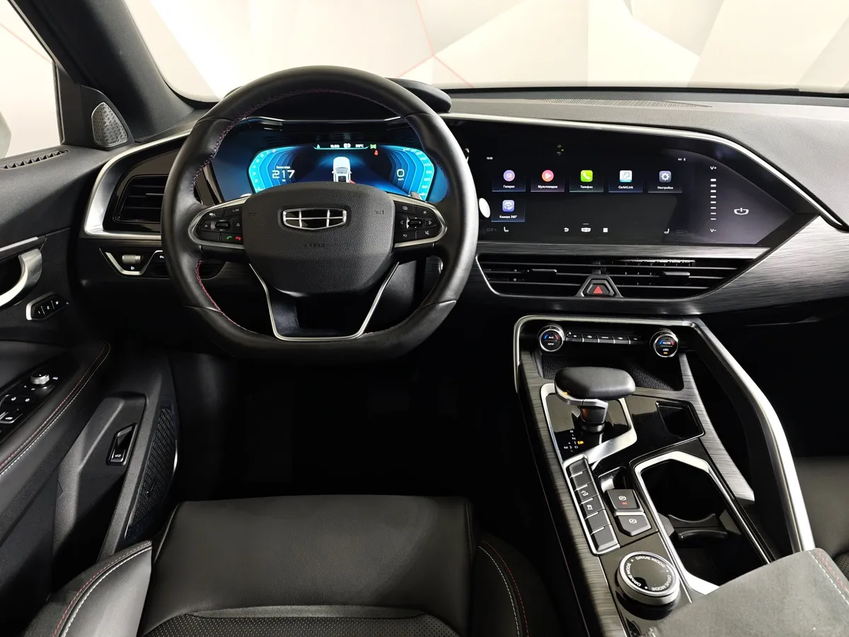 Geely Tugella 2.0 AT AWD (238 л.с.) Flagship Белый в АВИЛОН. Слайд №19