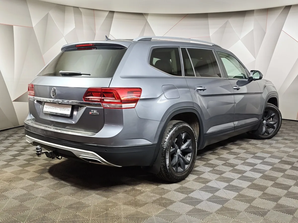 Volkswagen Teramont 2.0T AT 4Motion (220 л.с.) Status Серый в АВИЛОН. Слайд №2