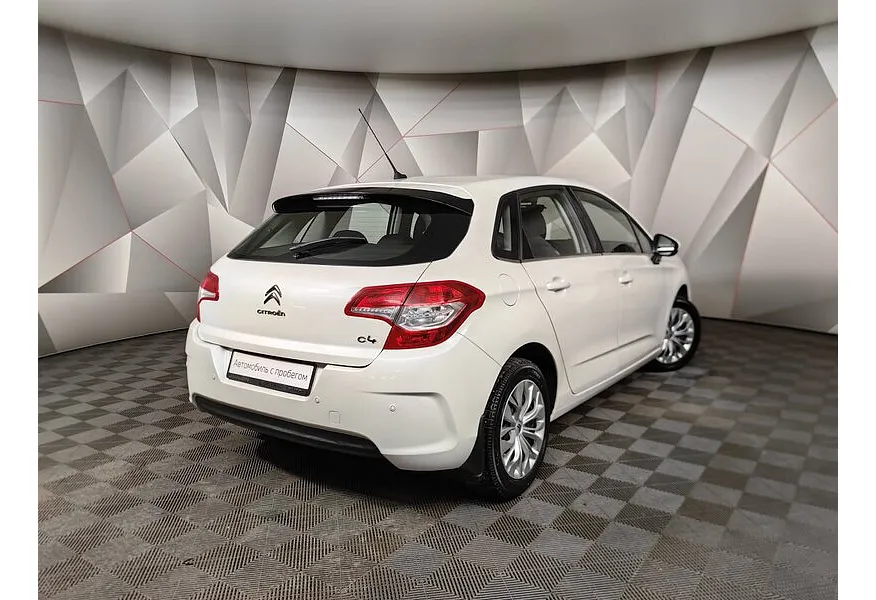 Citroen C4 1.6 VTi AT (120 л.с.) Белый в АВИЛОН. Слайд №2 Citroen C4 1.6 VTi AT (120 л.с.) Белый в АВИЛОН. Слайд №2