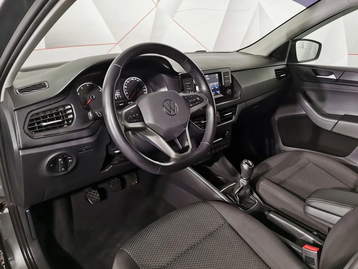 Volkswagen Polo 1.6 MT (105 л.с.) Trendline Серый в АВИЛОН. Слайд №18