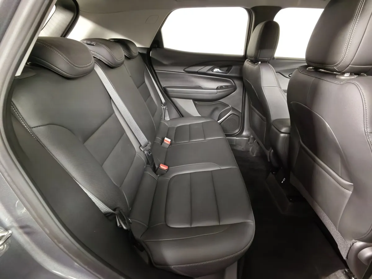 Chevrolet TrailBlazer 1.3 Turbo CVT 2WD (150 л.с.) LT Серый в АВИЛОН. Слайд №16