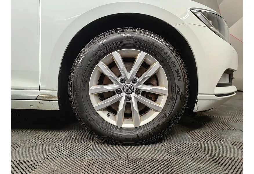 Volkswagen Passat 1.8 TSI DSG (180 л.с.) Comfortline Белый в АВИЛОН. Слайд №9