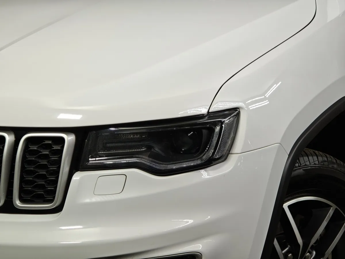 Jeep Grand Cherokee 3.0 AT AWD (238 л.с.) Limited Белый в АВИЛОН. Слайд №10