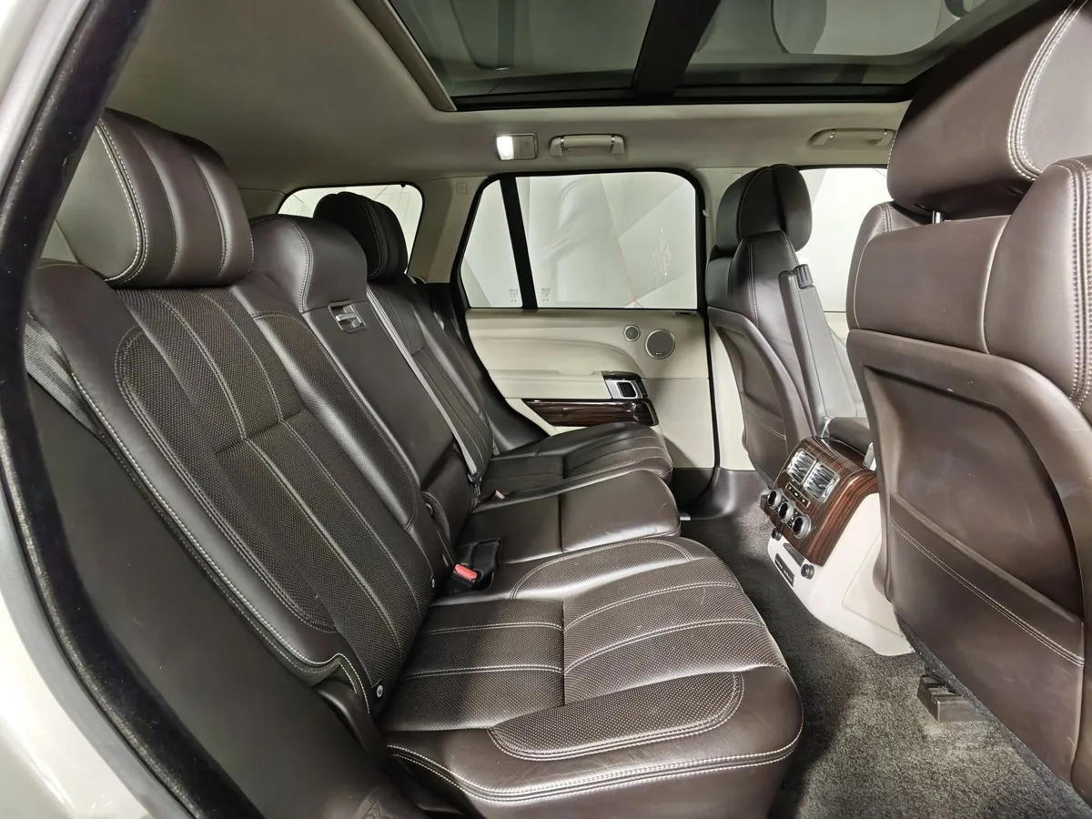 Land Rover Range Rover 4.4 SDV8 AT AWD LWB (339 л.с.) Vogue Серый в АВИЛОН. Слайд №16