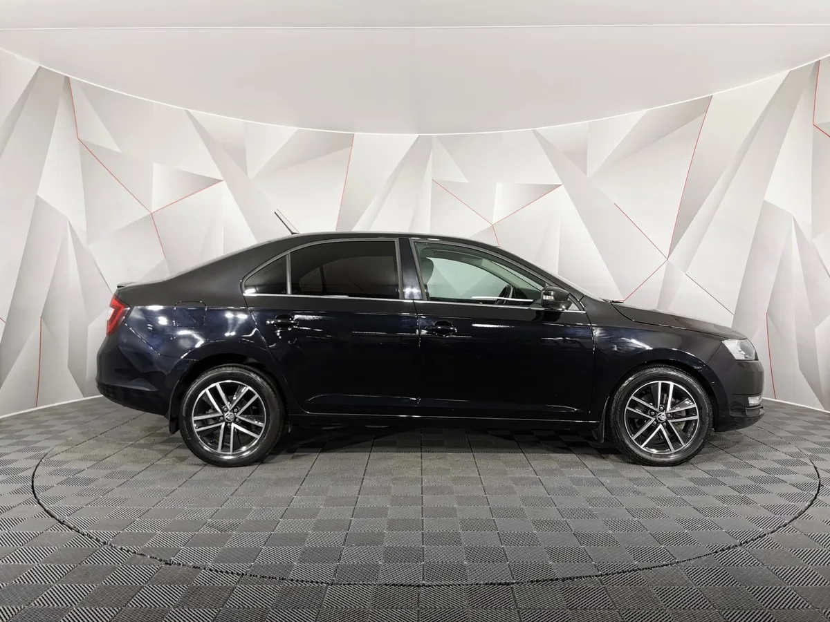 Skoda Rapid 1.4 TSI DSG (125 л.с.) Active Черный в АВИЛОН. Слайд №6