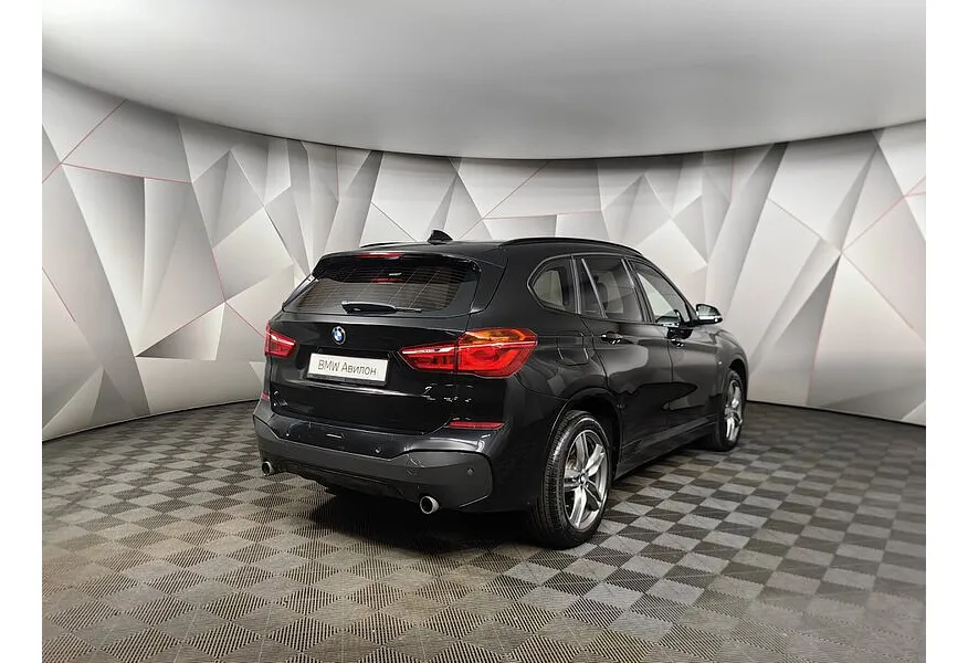 АВИЛОН - BMW X1 20i xDrive Steptronic AT (192 л.с.) M Sport Черный - slide 7