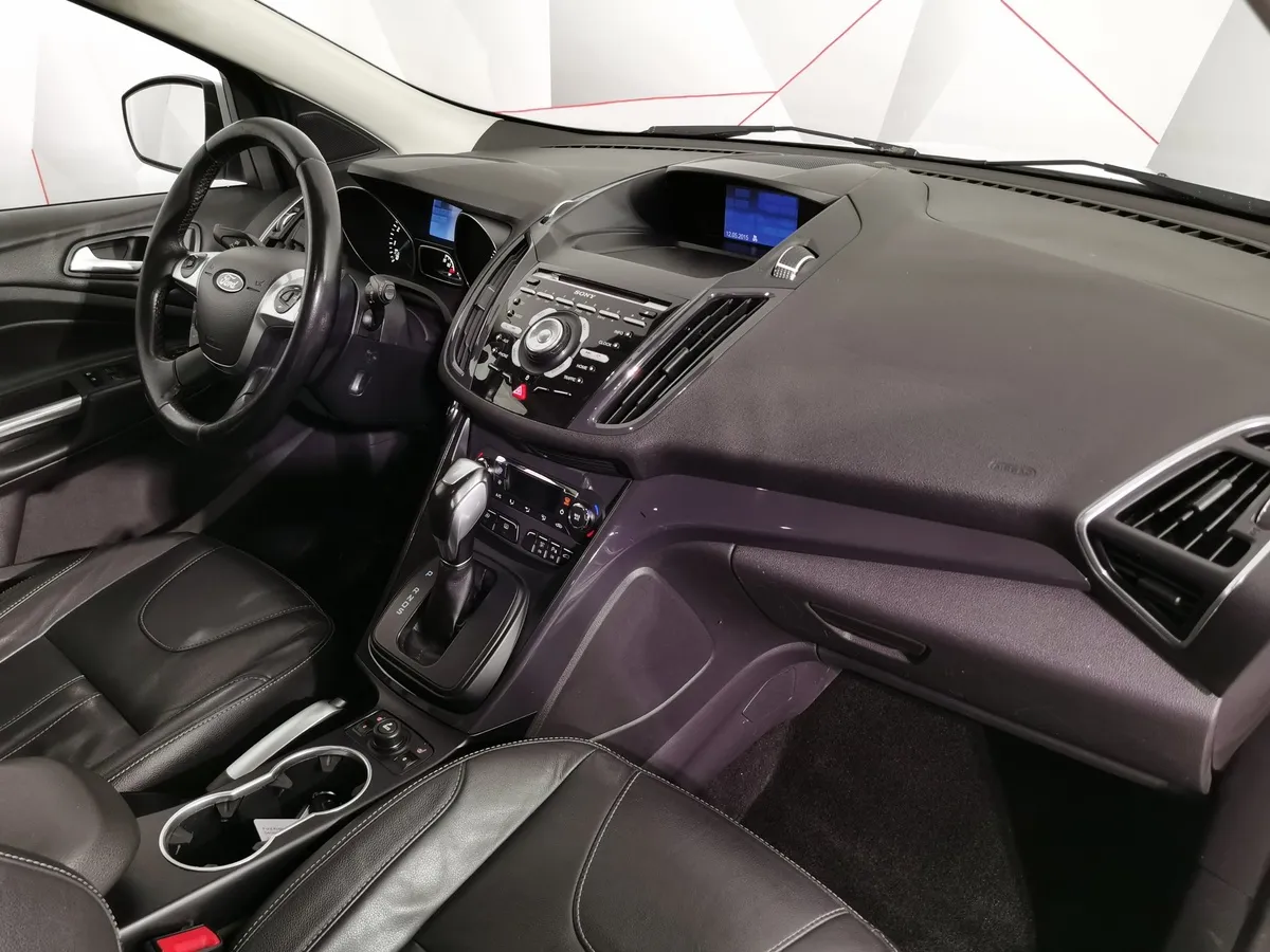 Ford Kuga 1.6 EcoBoost AT AWD (150 л.с.) Titanium Белый в АВИЛОН. Слайд №12