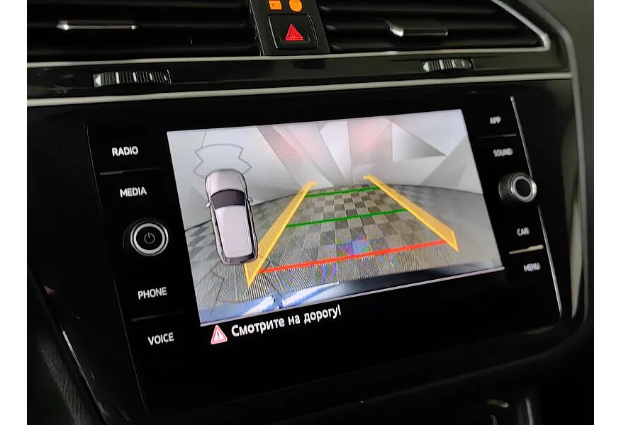 Volkswagen Tiguan 380 TSI 2.0 DSG 4WD (220 л.с.) R-Line Highline Черный в АВИЛОН. Слайд №20