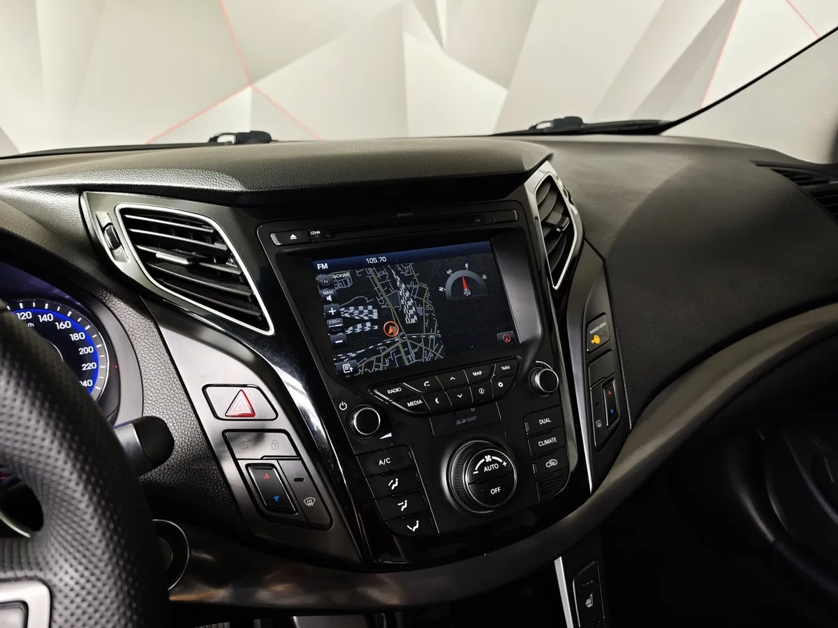 Hyundai i40 2.0 AT (150 л.с.) Business Серый в АВИЛОН. Слайд №21