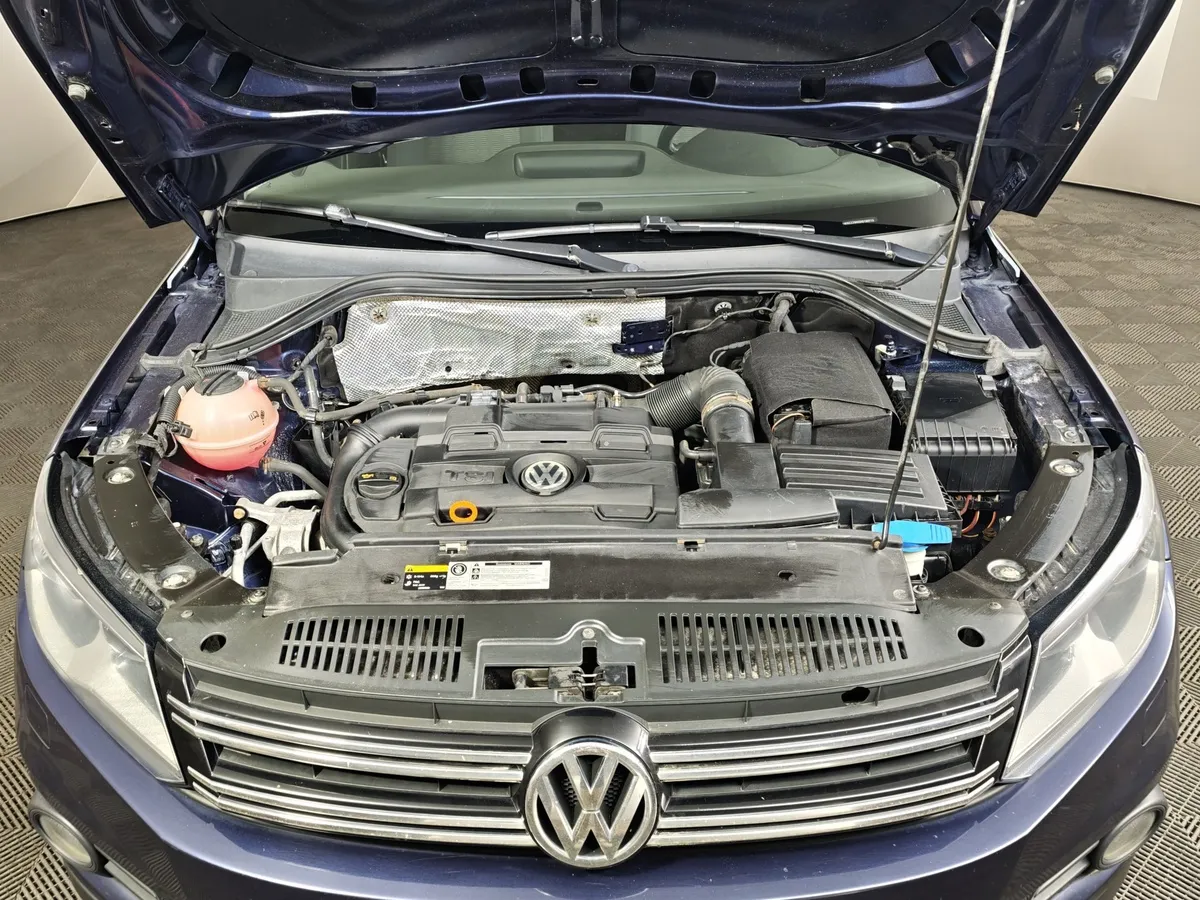 Volkswagen Tiguan 1.4 TSI BlueMotion DSG (150 л.с.) Sport&Style Синий в АВИЛОН. Слайд №11