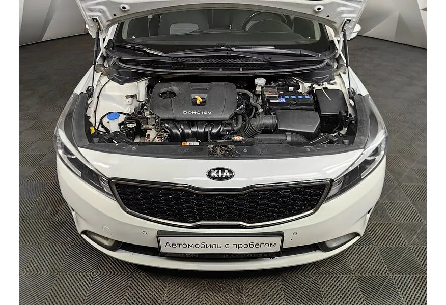 Kia Cerato 2.0 AT (150 л.с.) Белый в АВИЛОН. Слайд №11