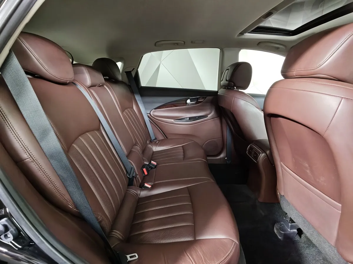 Infiniti QX50 2.5 AT AWD (222 л.с.) Черный в АВИЛОН. Слайд №16