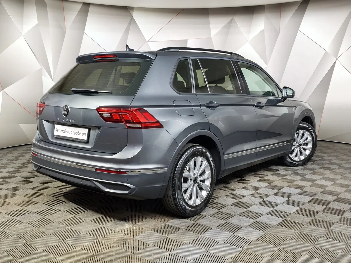 Volkswagen Tiguan 1.4 TSI BlueMotion DSG (150 л.с.) Comfortline Серый в АВИЛОН. Слайд №2