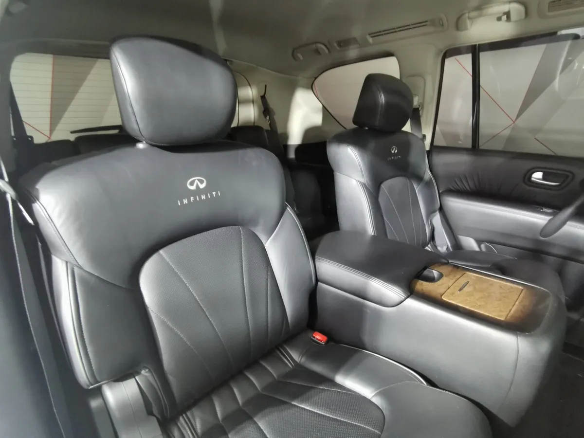 Infiniti QX80 5.6 АТ AWD (405 л.с.) Белый в АВИЛОН. Слайд №15